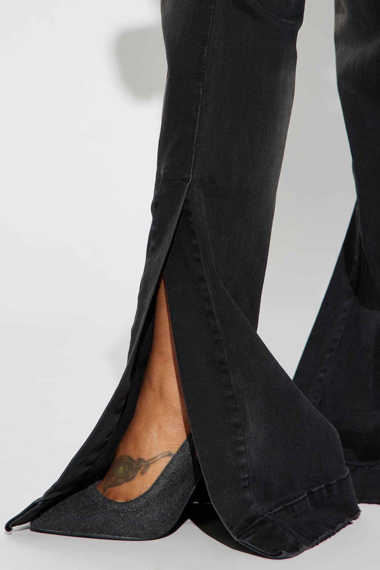 Tamara Tinted Stretch Split Hem Flare Jeans - Black Wash